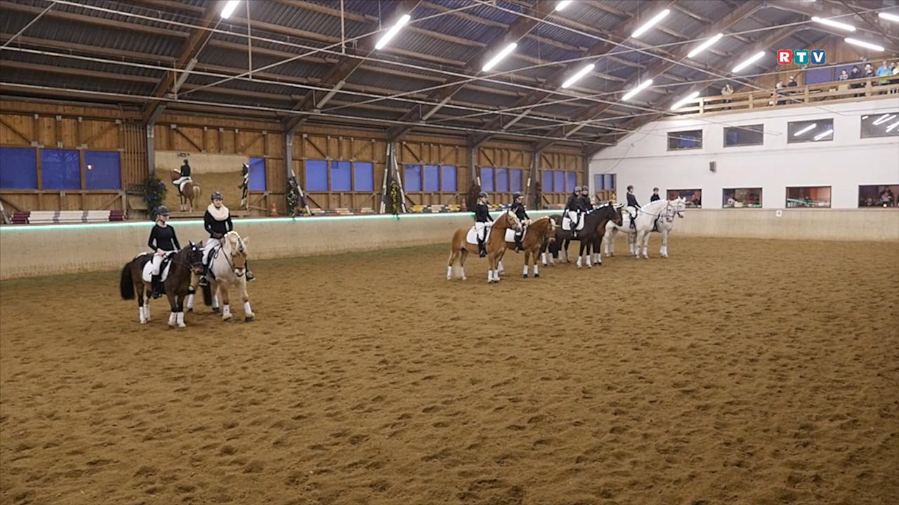 Weihnachtsreitgala Dietach